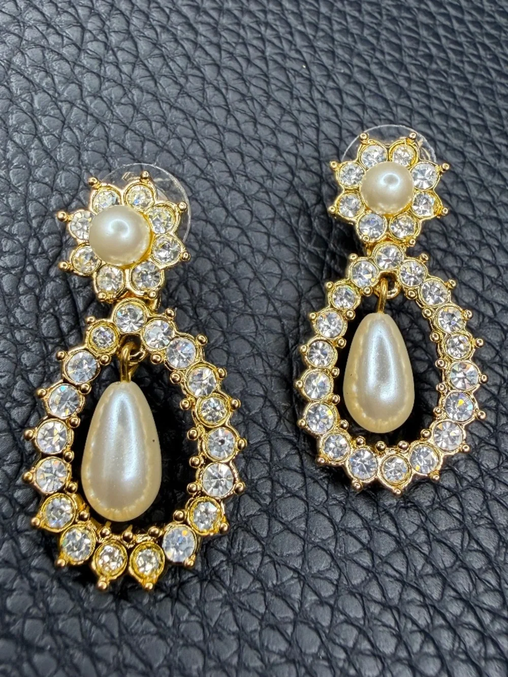 NWT Vintage Napier Faux Pearl Gold Tone Dangle Earrings w/Crystals NOS 1.5